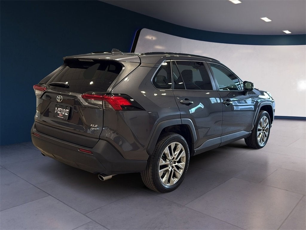 2019 Toyota RAV4 XLE Premium