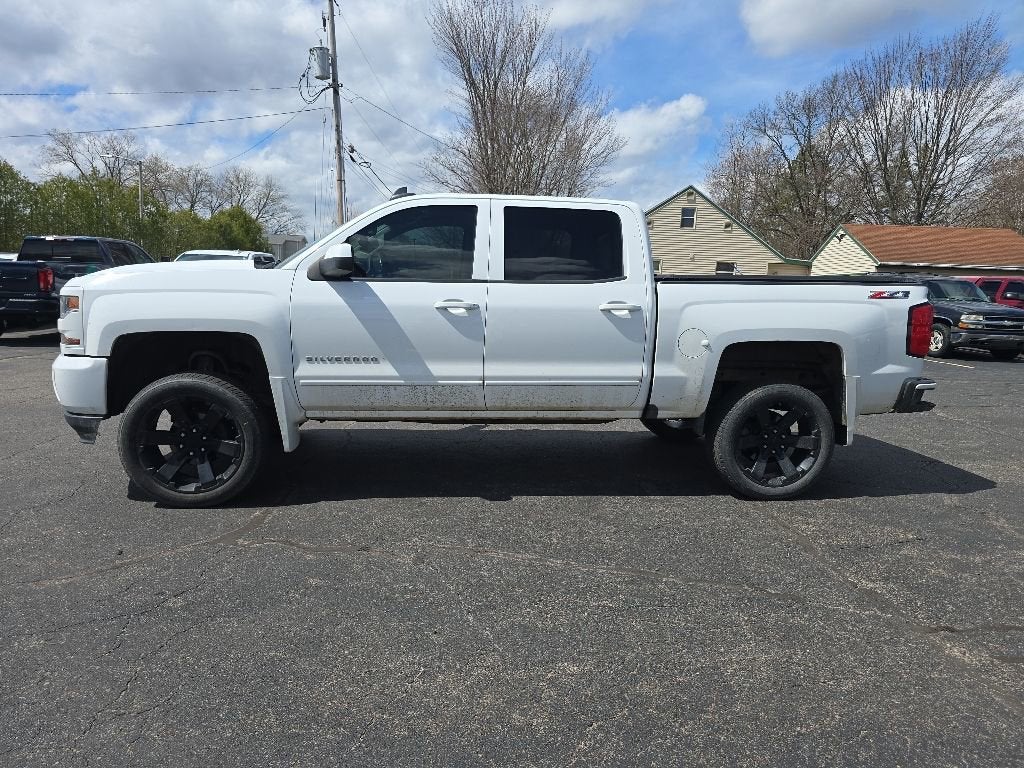 2017 Chevrolet Silverado 1500 LT Z71 4X4 Crew Cab Short Box's photo