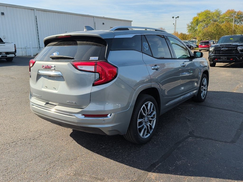 2024 GMC Terrain Denali