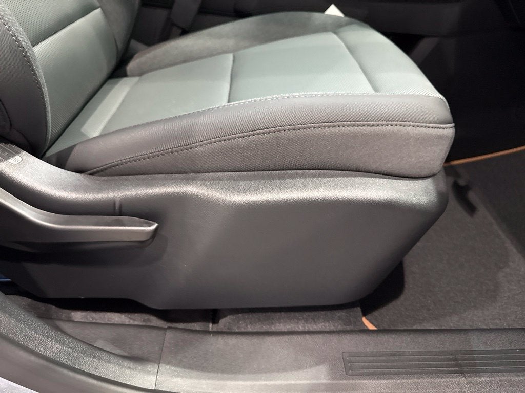 2027 GMC Terrain AT4 - Photo 13
