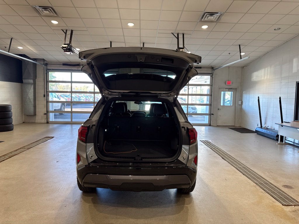 2027 GMC Terrain AT4 - Photo 18