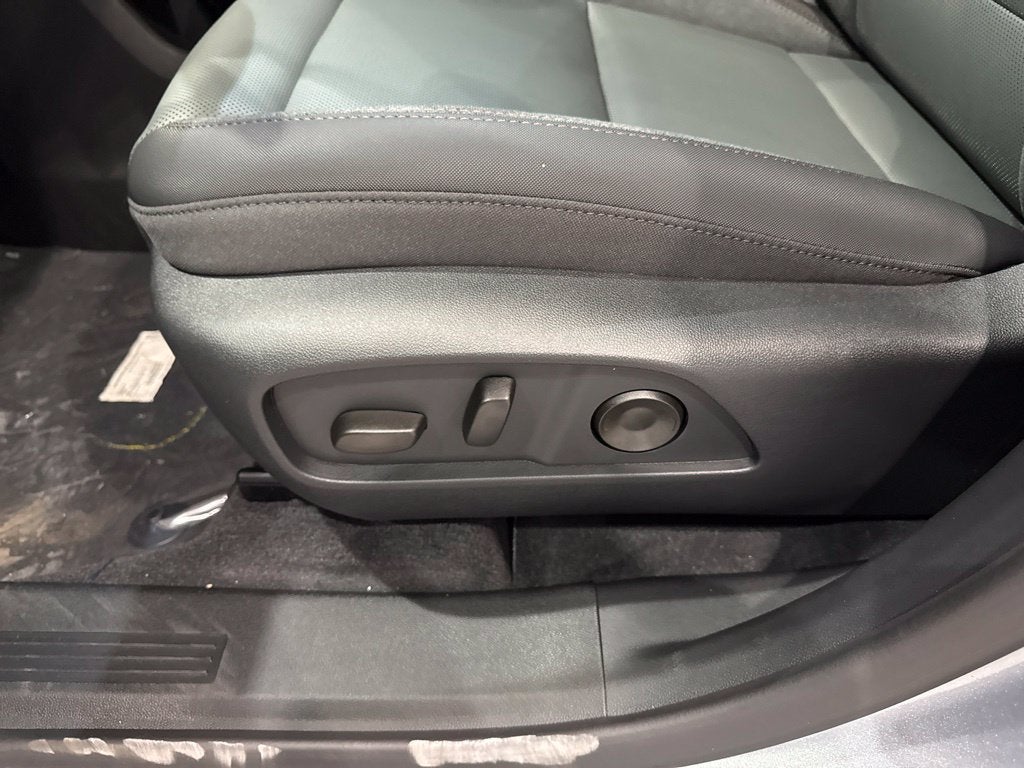 2027 GMC Terrain AT4 - Photo 27