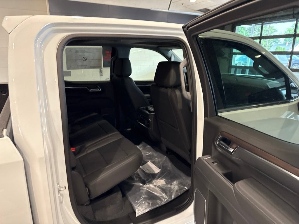 2026 GMC Sierra 1500 SLT - Photo 14