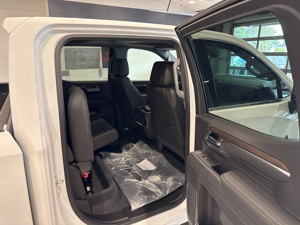 2026 GMC Sierra 1500 SLT - Photo 16
