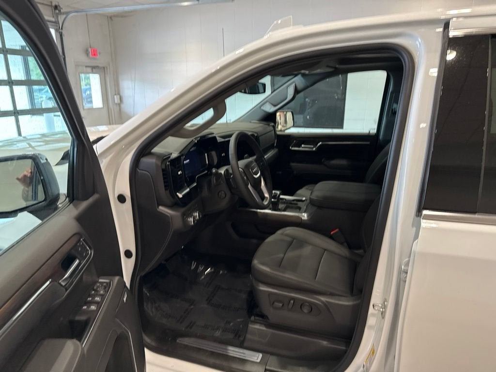 2026 GMC Sierra 1500 SLT - Photo 22