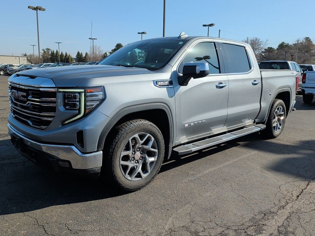 2024 GMC Sierra 1500 SLT