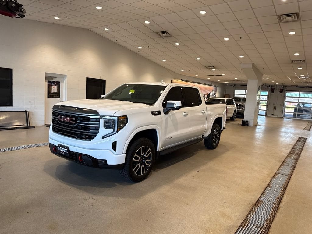2023 GMC Sierra 1500 AT4