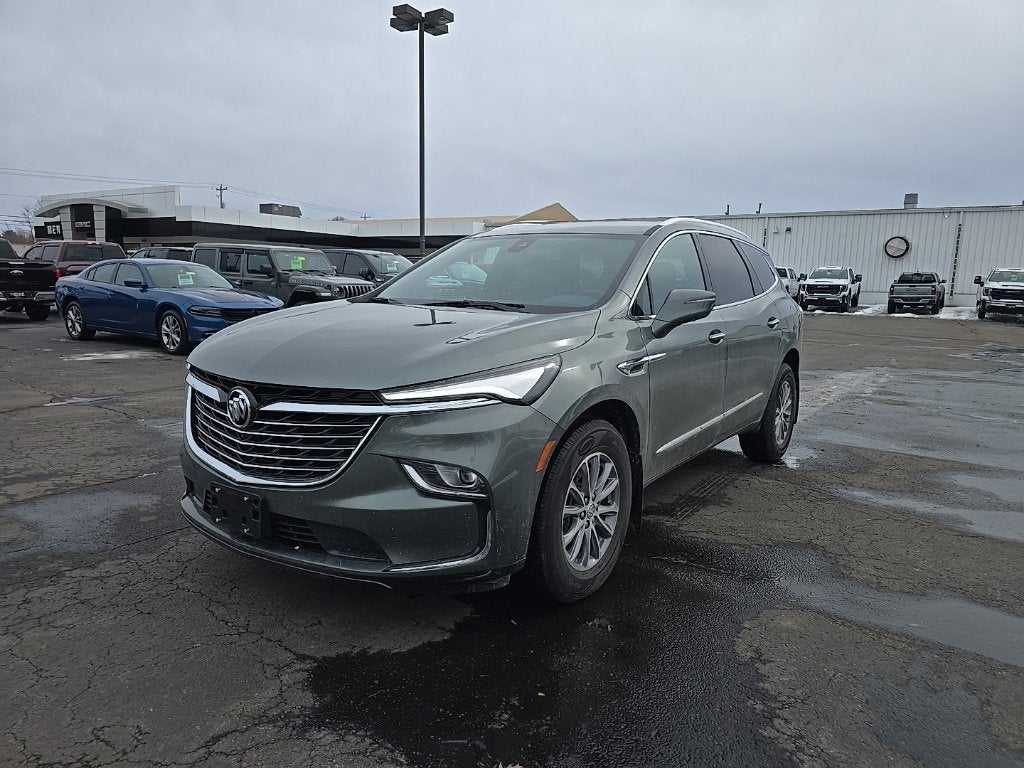 2023 Buick Enclave Essence