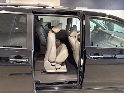 2020 Toyota Sienna XLE