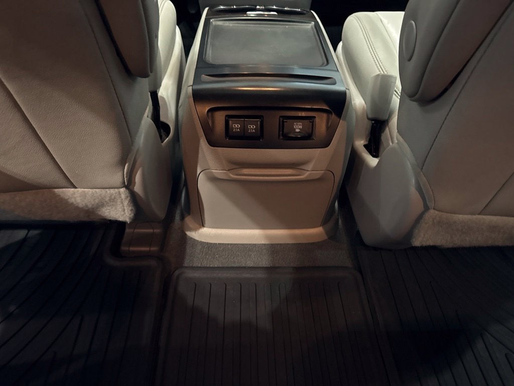 2020 Toyota Sienna XLE