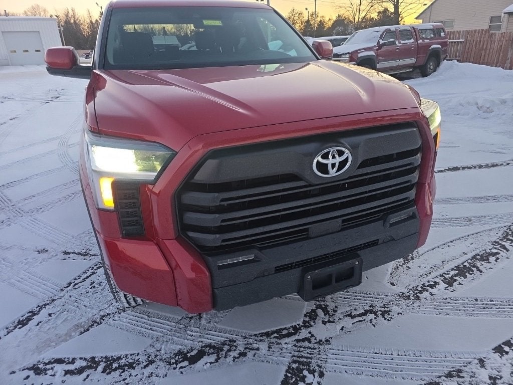 2024 Toyota Tundra 4WD SR5