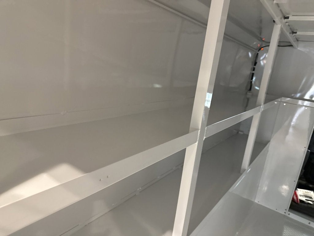 2025 GMC Savana Cutaway 3500 1WT