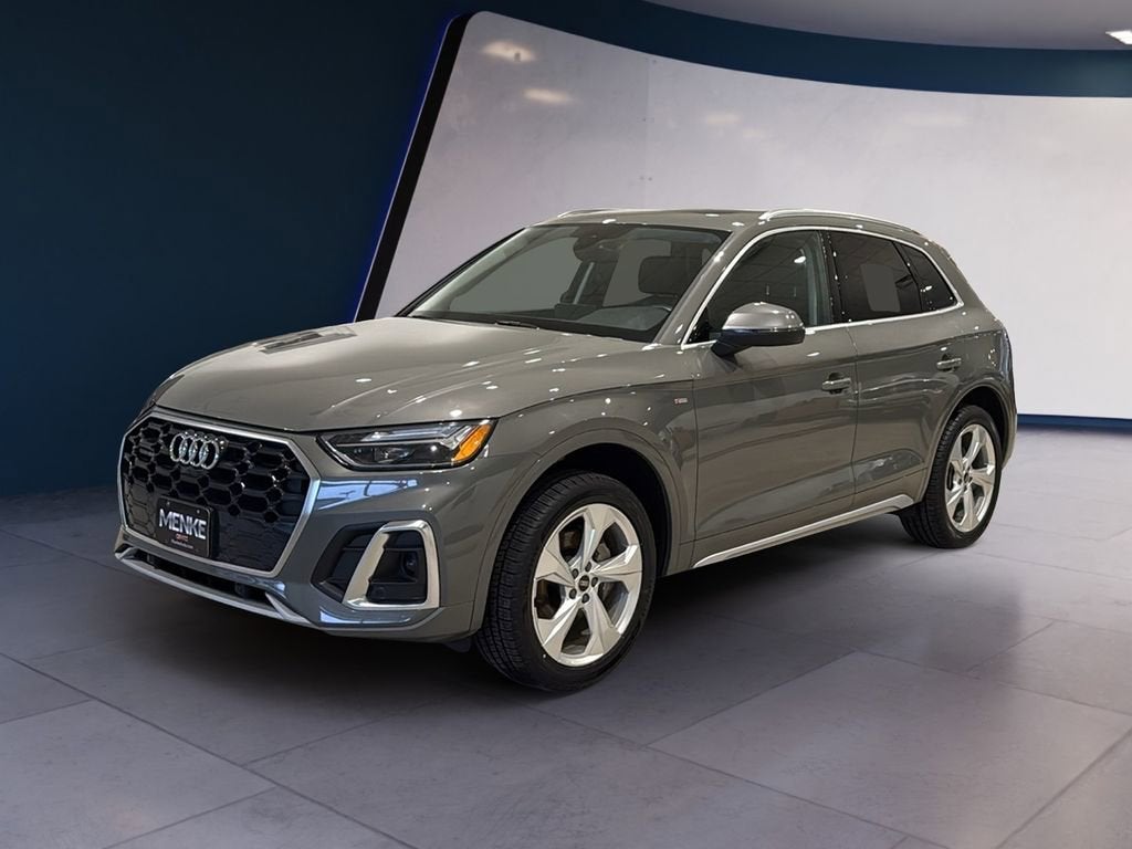 2023 Audi Q5 S line Premium Plus